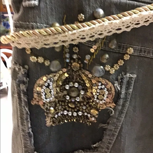 Italian designer denim skirt - Picture 3 of 6